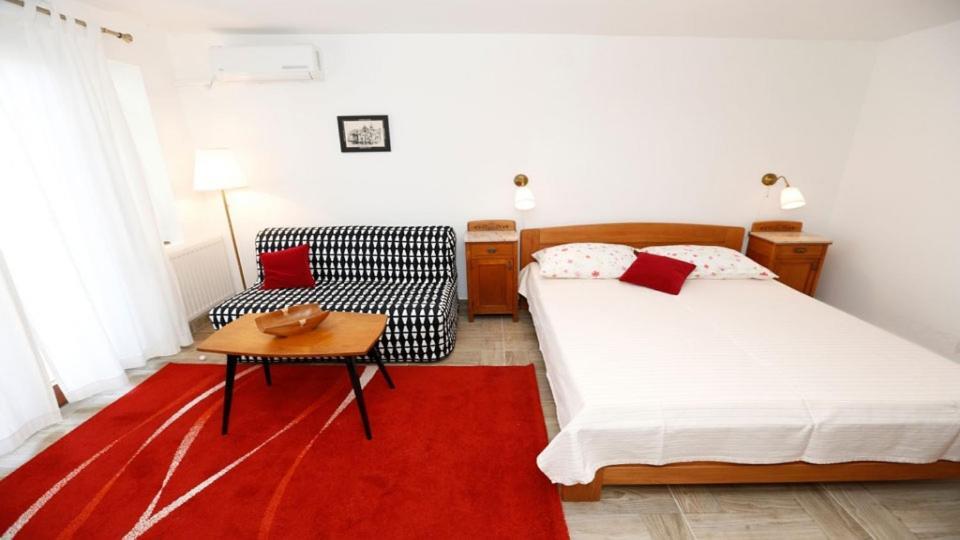 Apartment Vesna With Terrace Baška Exteriör bild